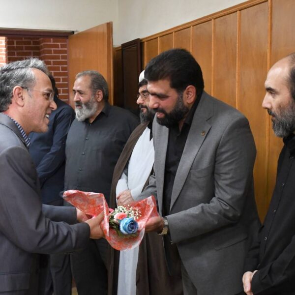 DSC 2197 600x600